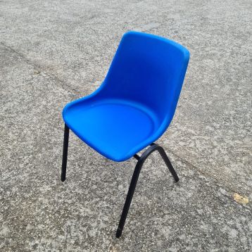 Used Blue Plastic Chairs (K)