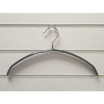 NON-SLIP SHOULDER COAT HANGER