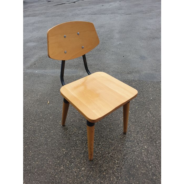 Second hand metal chairs discount
